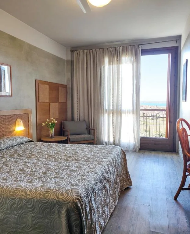 Superior Double Room with Lake View — Hotel Castello S. Antonio