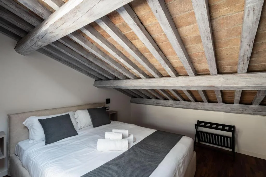 Camera Matrimoniale Superior — GuestHost – Santo 86 Luxury Rooms