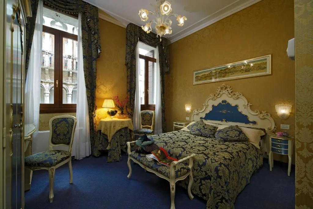 Camera Matrimoniale Superior — Hotel Becher