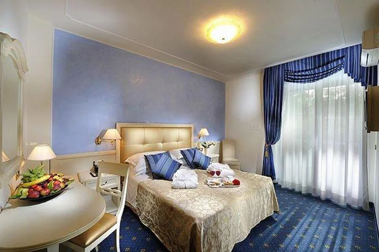 Camera Matrimoniale Superior — Hotel Ca’ D’Oro Tre Stelle Superior Adults only