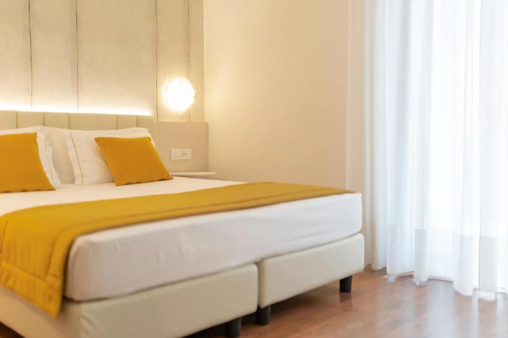 Superior Double Room — Hotel Imperia