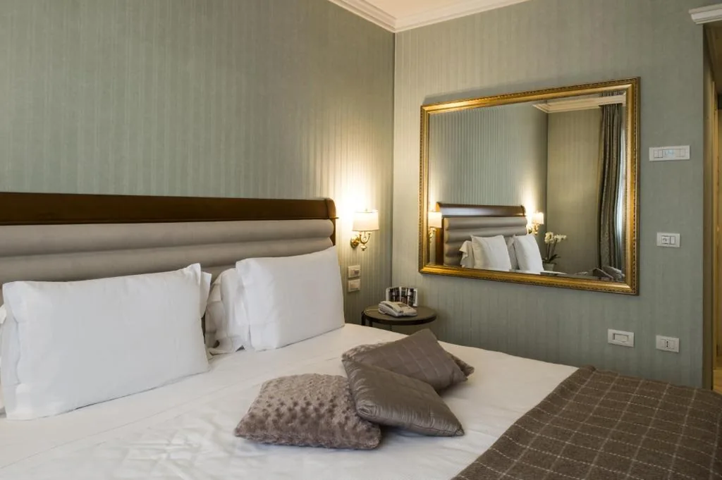 Superior Double Room — Hotel Maggior Consiglio