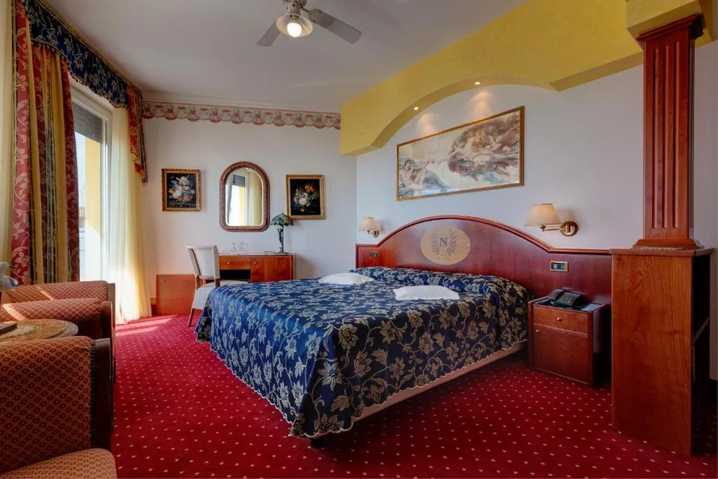 Camera Matrimoniale Superior — Hotel Napoleon
