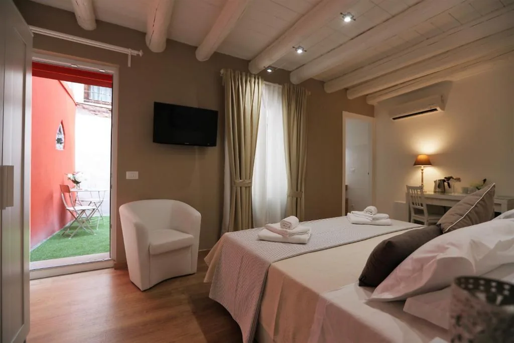 Camera Matrimoniale Superior — La Maison De Charme ROOMS