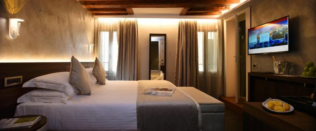 Camera Matrimoniale Superior — Rosa Salva Hotel