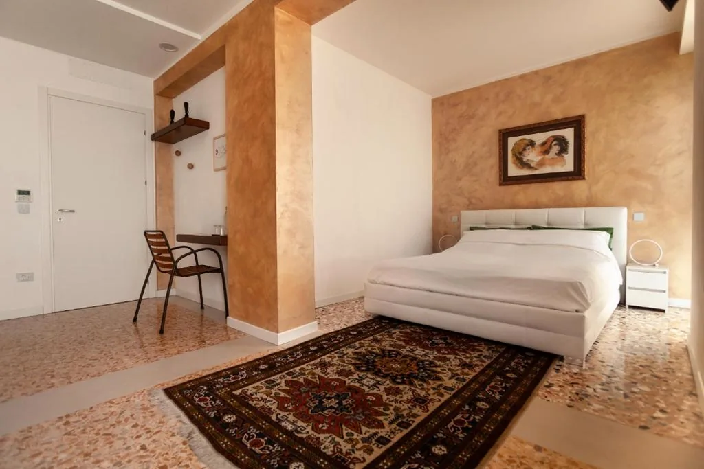 Superior Double Room — T-Rooms