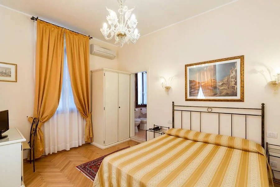 Superior Double Room — Villa Casanova