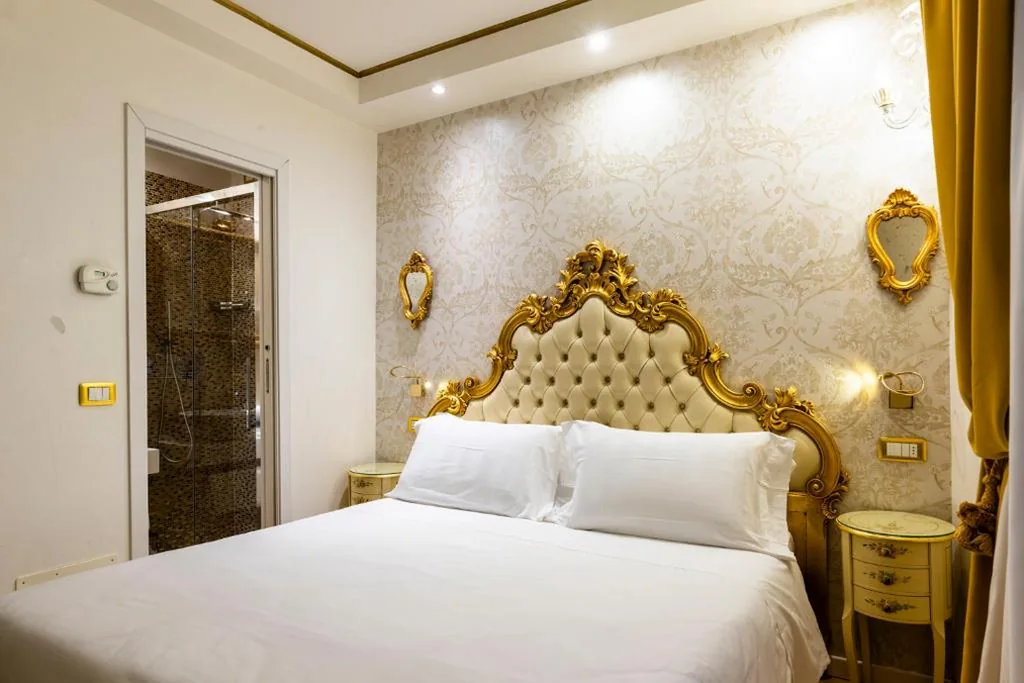 Single Room with Double Bed — Casa Savoia & Casa Jolanda