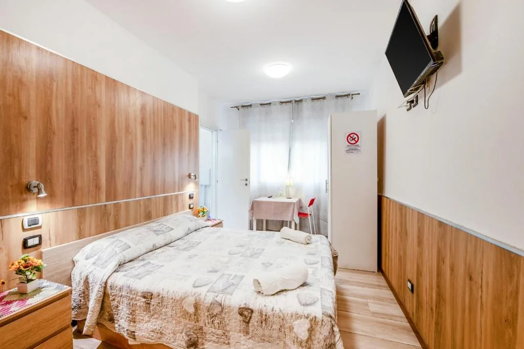 Camera Matrimoniale — Villa Trieste
