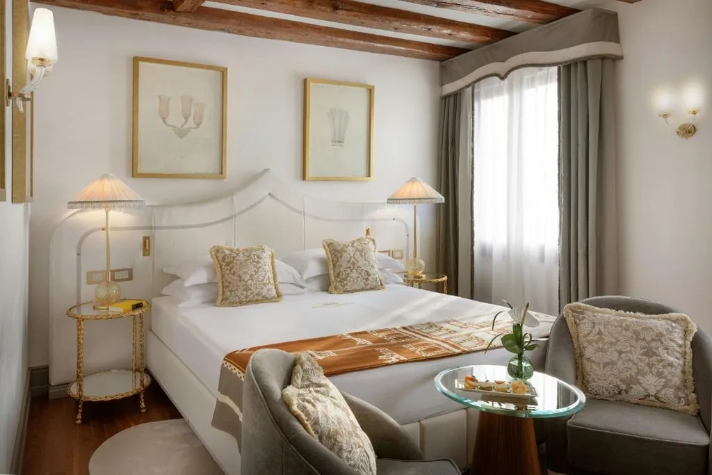 Camera Prestige Matrimoniale/Doppia con Letti Singoli — Hotel Gabrielli Venezia – Starhotels Collezione