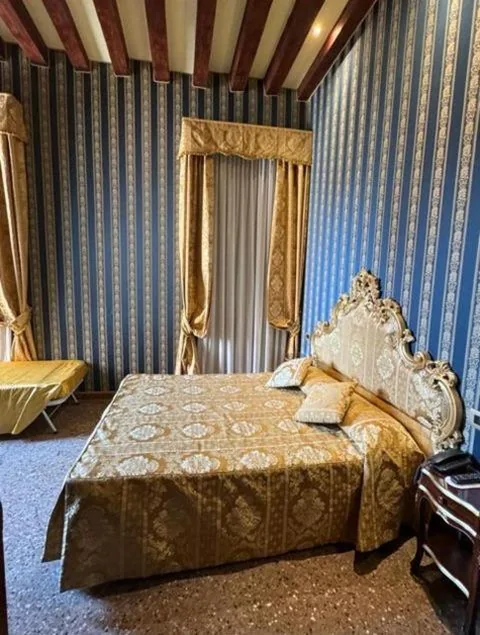 Quadruple Room — Ca’ San Zaccaria