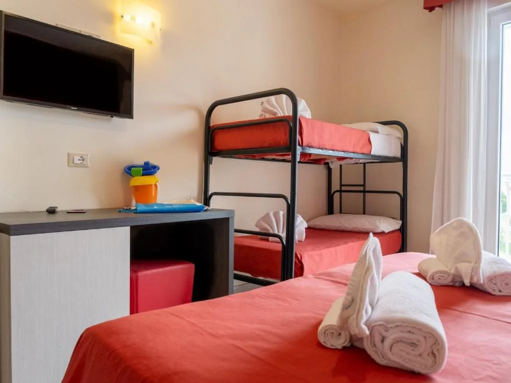Classic Quadruple Room — Family Hotel Alexander – Azzurro Club