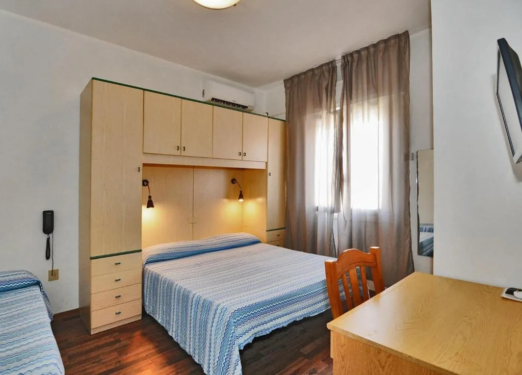 Comfort Quadruple Room — Hotel Antonella