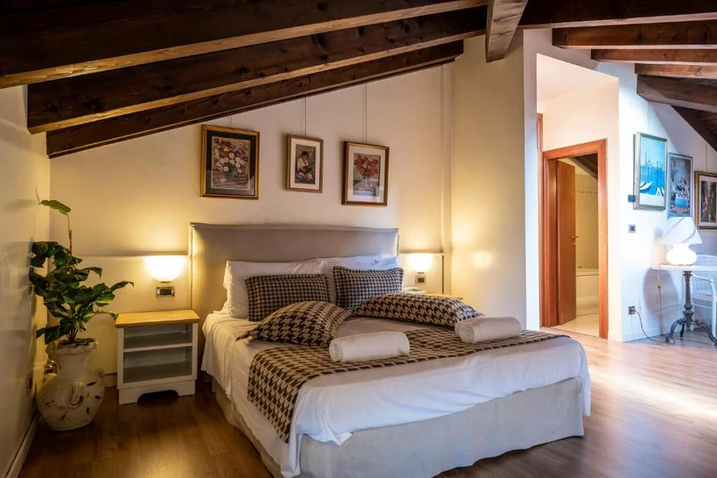 Comfort Quadruple Room — Hotel Villa Sara with pool and parking near Venice