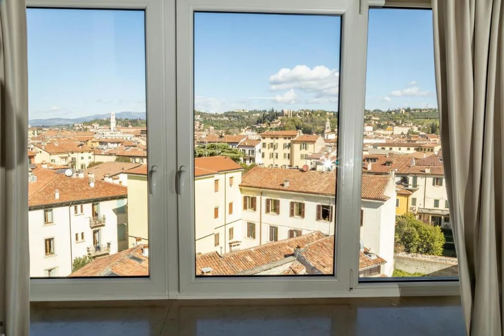 Camera Quadrupla Comfort — Verona Relax & Stay ROOMS