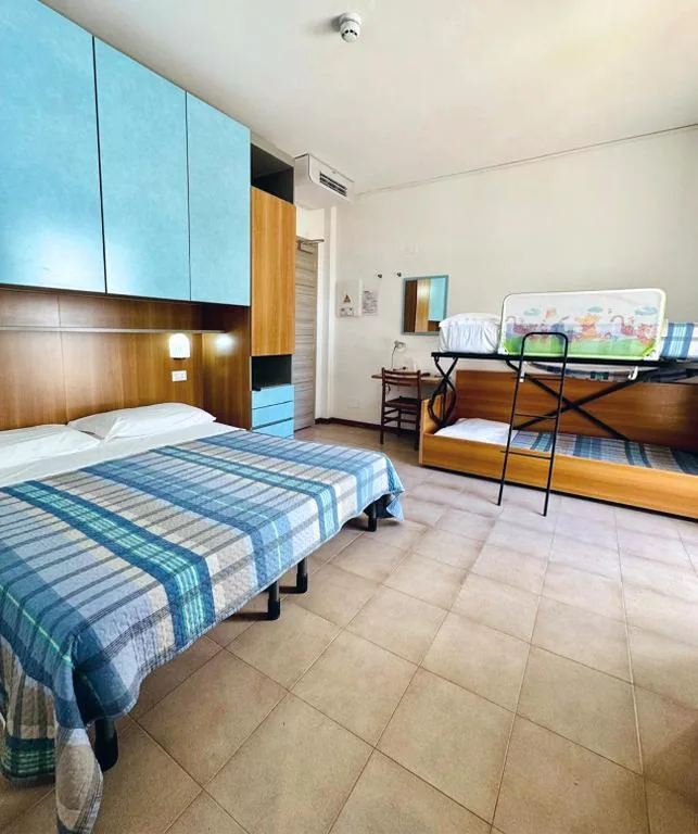 Quadruple Room with Balcony — Hotel Ondina