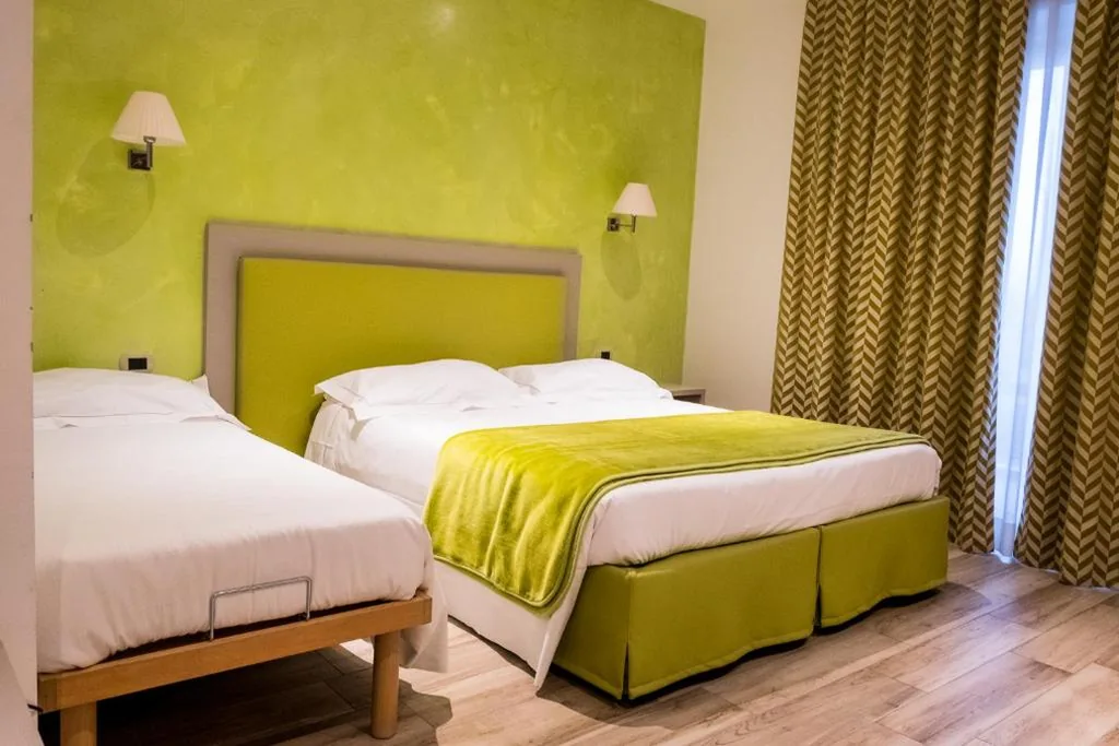 Camera Quadrupla con Balcone — “La Conchiglia d’ Oro” HOTEL & SPA