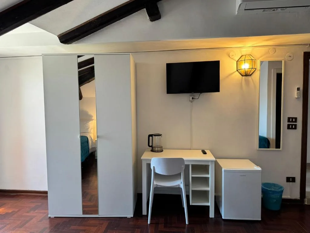 Camera Quadrupla con Terrazza — Premium Venice Residence