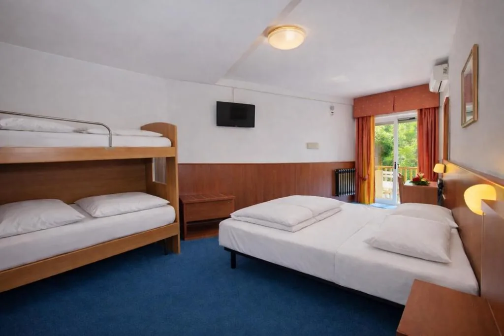 Camera Quadrupla Familiare — Hotel Garden Limone