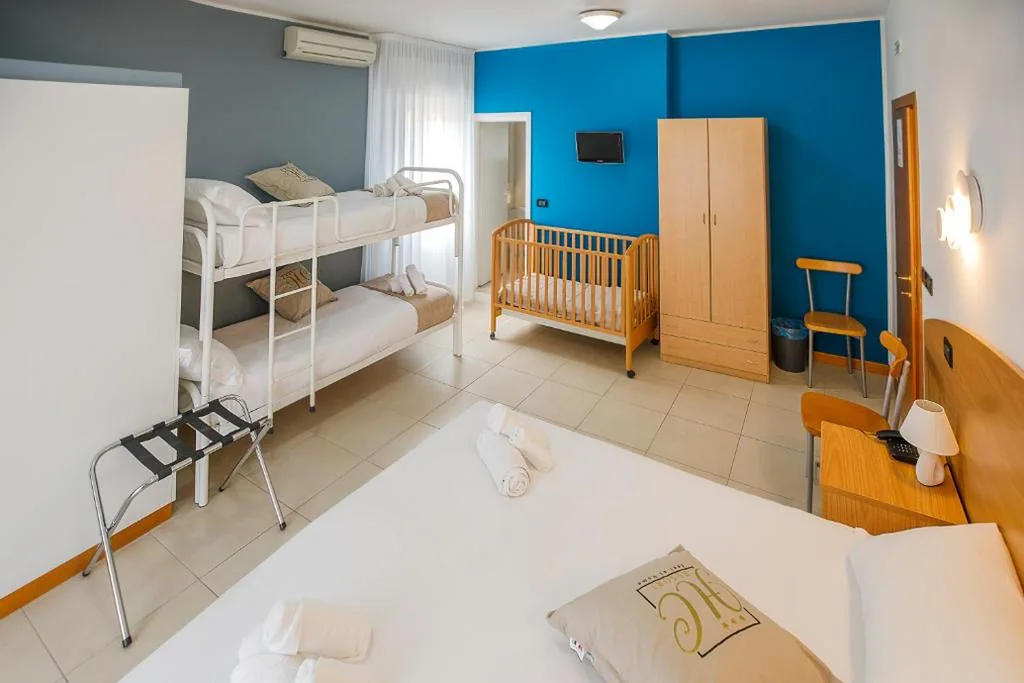 Camera Quadrupla — Hotel Hc Resort Lignano