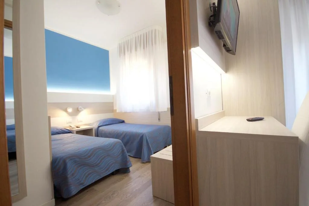 Camera Quadrupla — Hotel Serenella