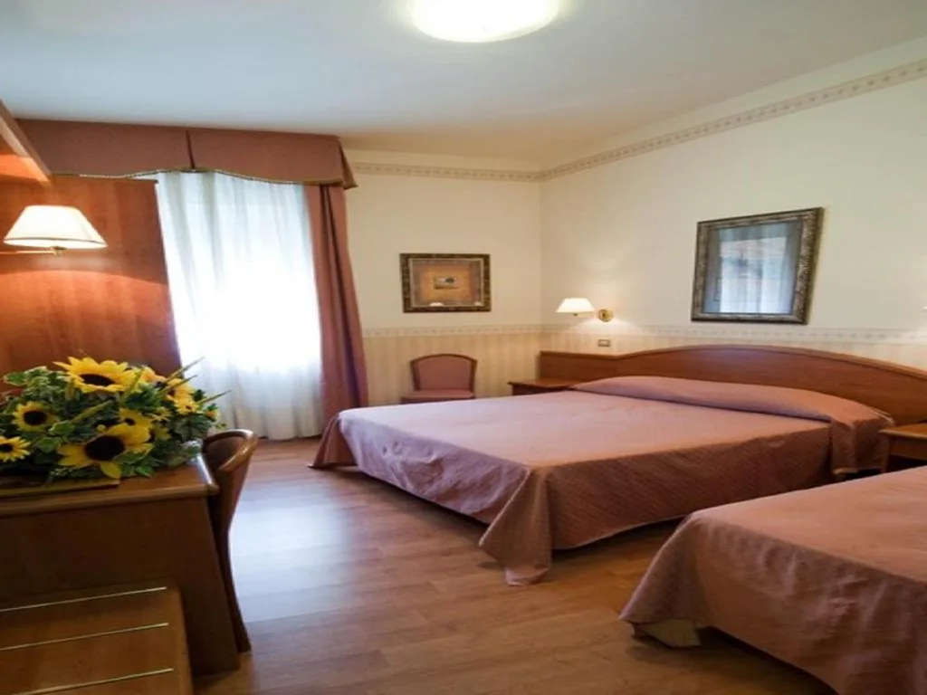 Camera Quadrupla — Hotel Villa Mulino ***S