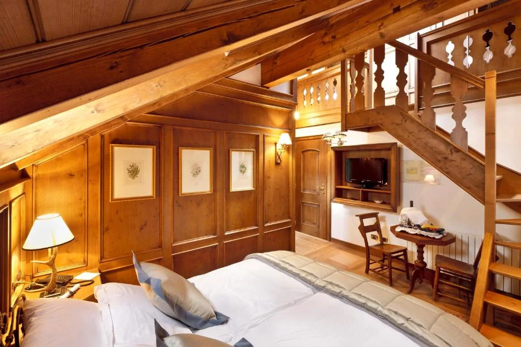 Camera Quadrupla Luxury — Ambra Cortina Luxury&Fashion Hotel