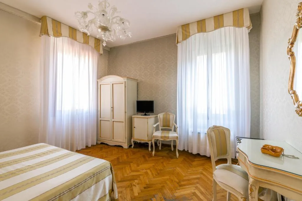 Quadruple Room — Palazzo Guardi