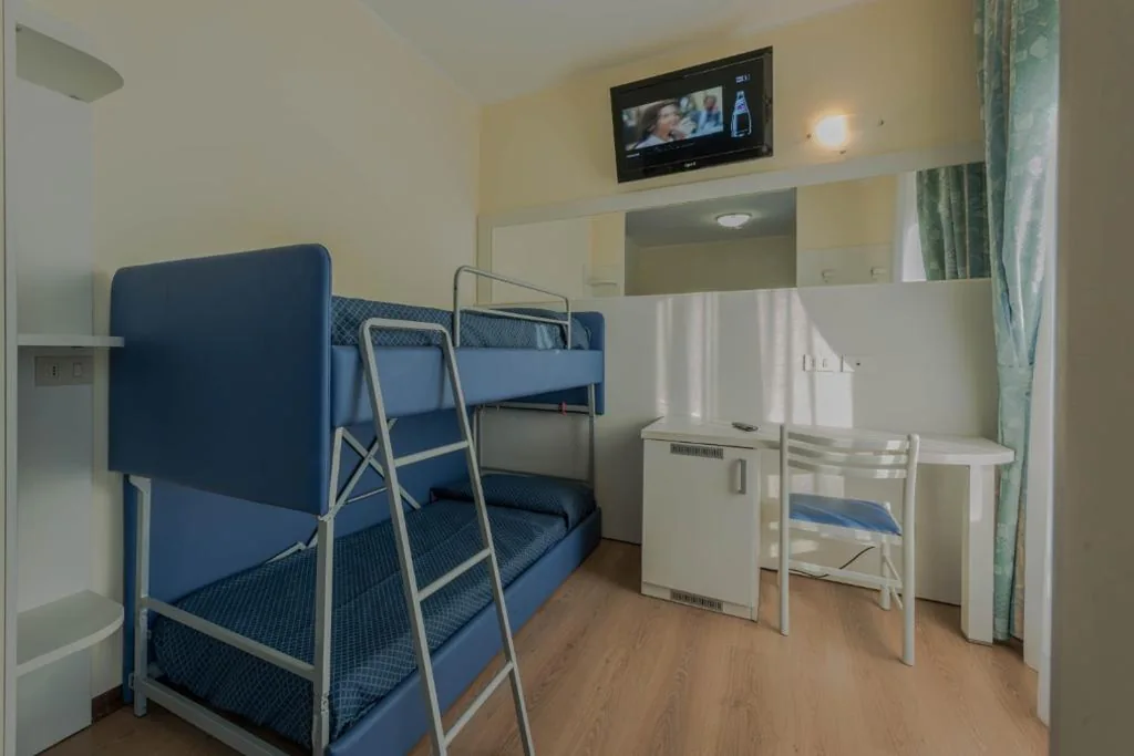 Quadruple Room — Park Hotel Perù ***S