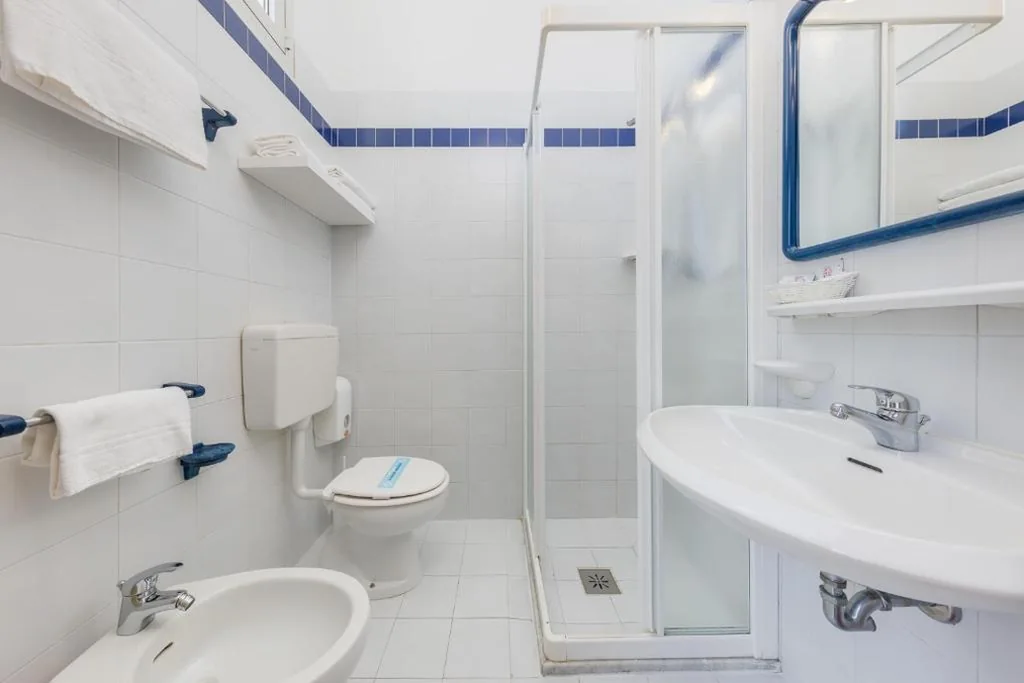 Standard Quadruple Room with Balcony — Hotel Madera