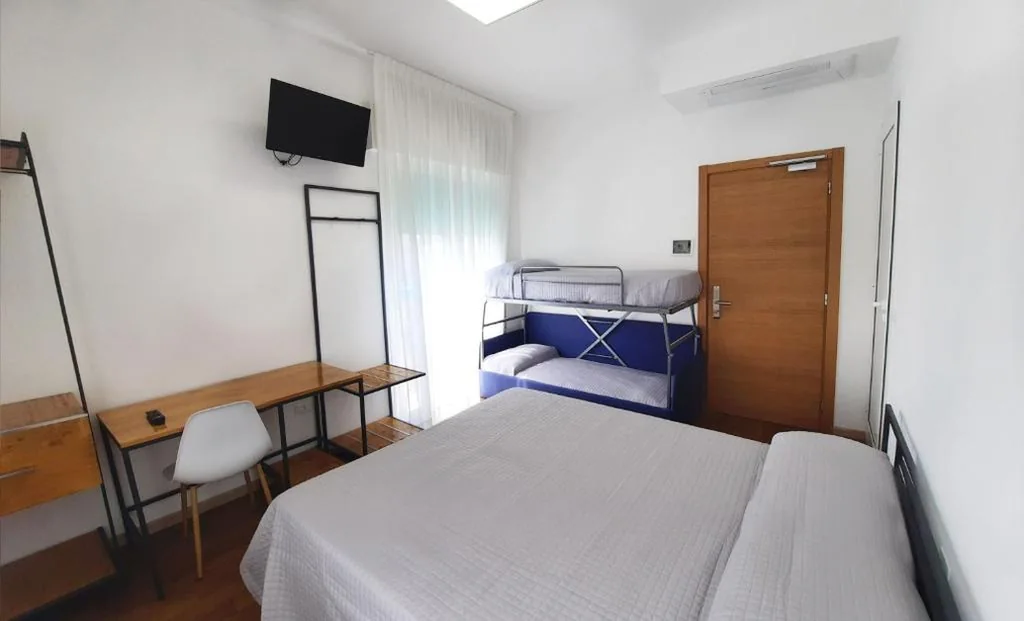 Quadruple Room — Villa Serena