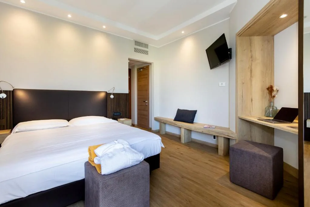 Camera Queen con Balcone — Hotel Terme Leonardo