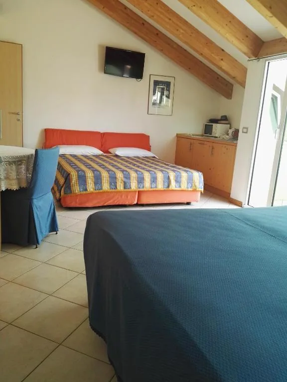 Deluxe Queen Room with Two Queen Beds — Hotel Venezia e la Villetta