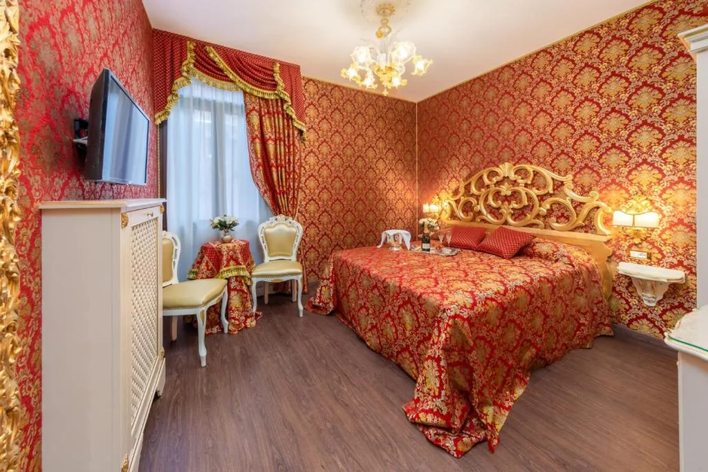 Camera Queen — La Veneziana Boutique Rooms