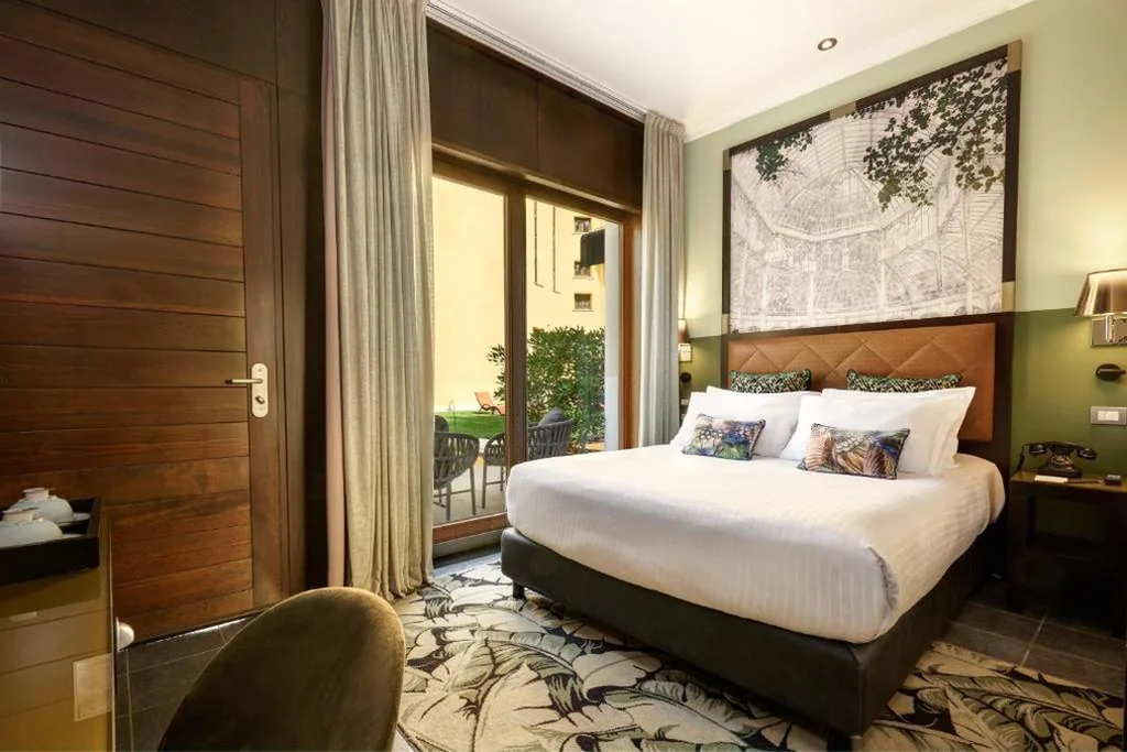 Standard Queen Room - Inner Garden — Hotel Indigo Venice – Sant’Elena by IHG