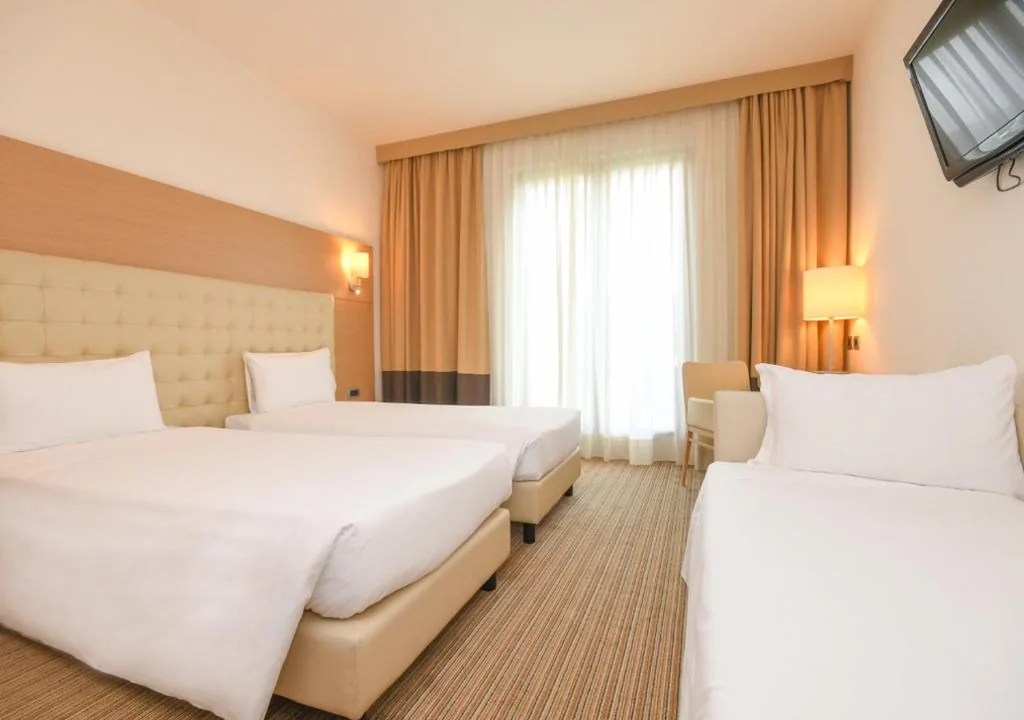 Quintuple Room — TH Lazise – Hotel Parchi Del Garda