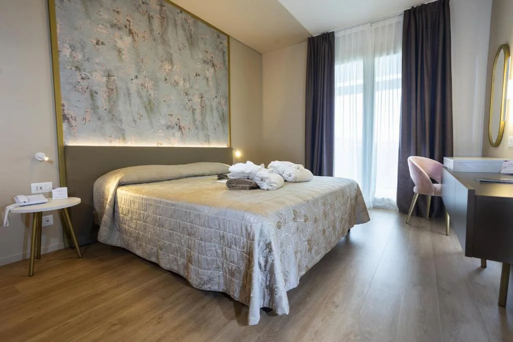 Camera Savoia Matrimoniale/Doppia con Letti Singoli — Hotel Savoia Thermae & SPA