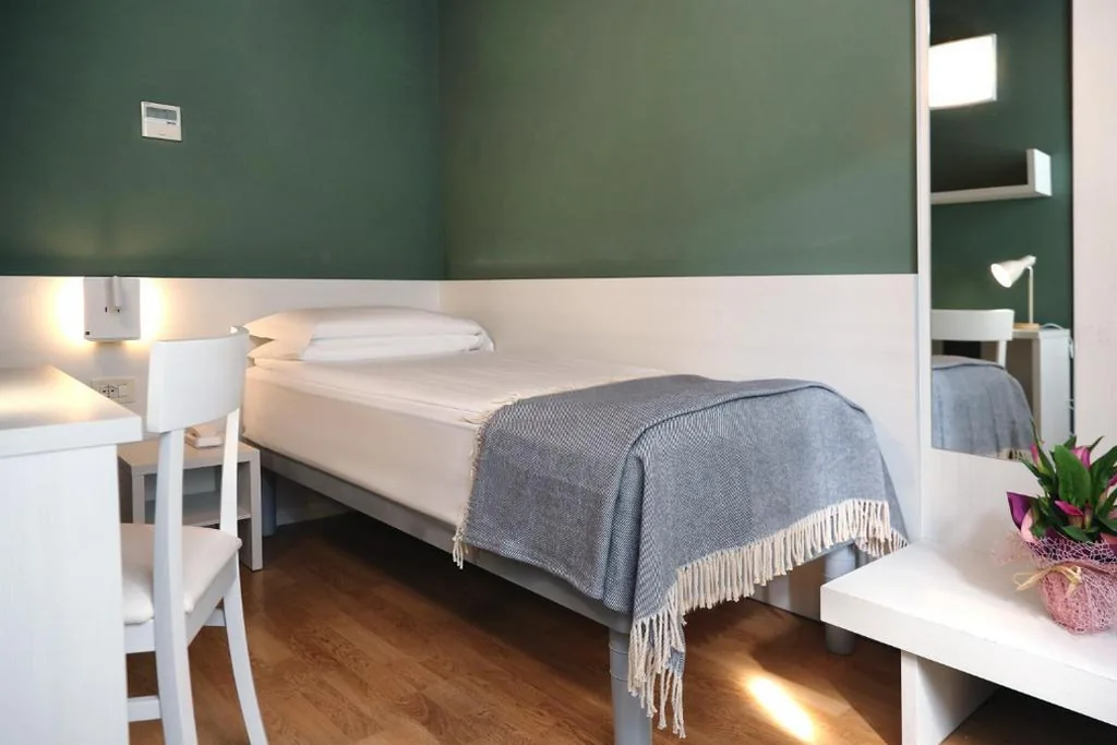 Camera Singola — Albergo All’Ancora