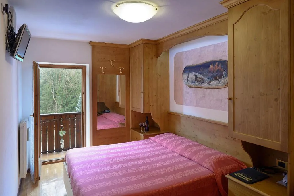 Camera Singola — Albergo Miravalle-Tre Cime Views