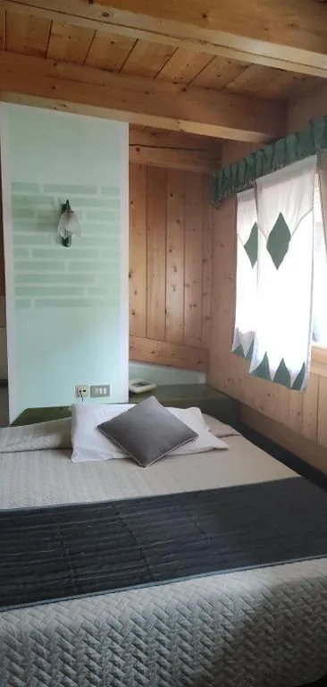 Camera Singola — Albergo Ristorante Cacciatori