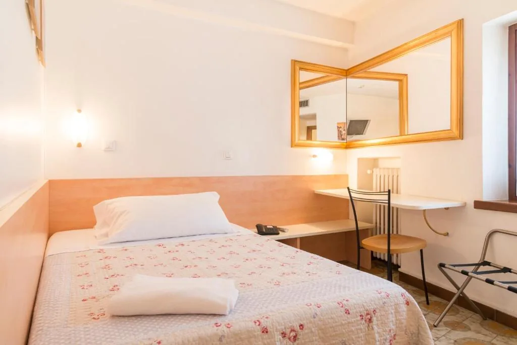 Single Room — Albergo Trento