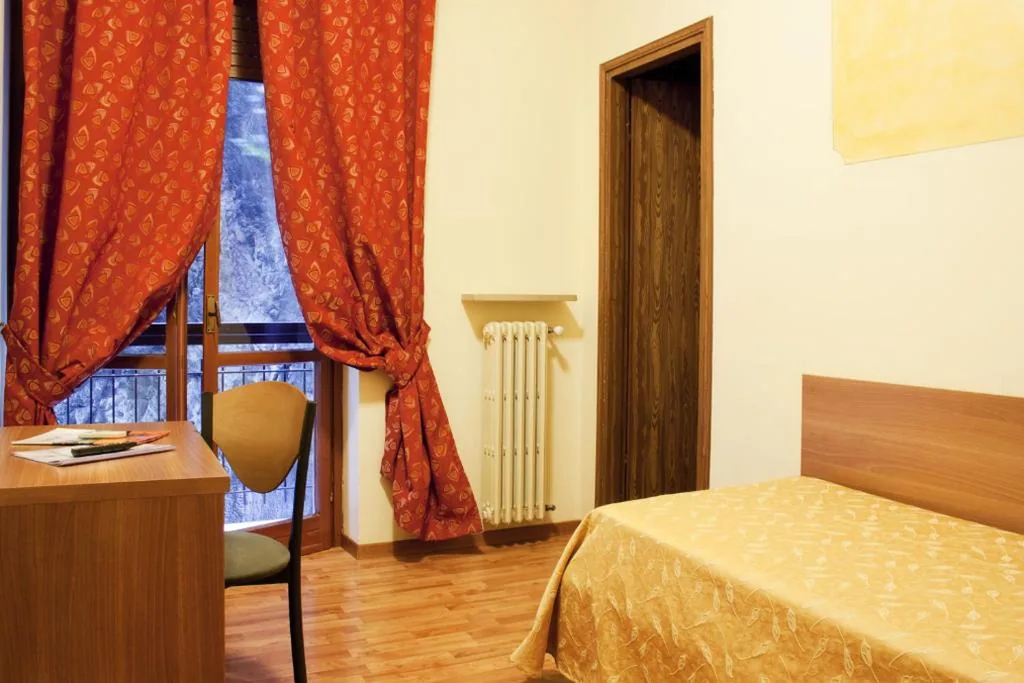 Camera Singola Basic — Hotel Merano