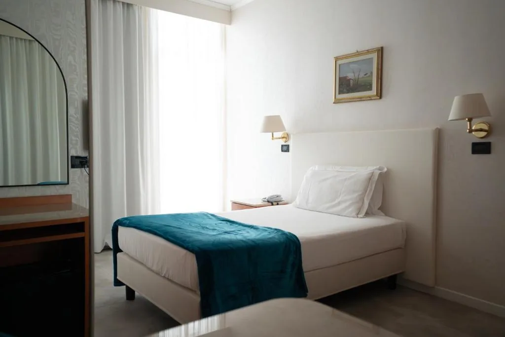 Camera Singola Budget — Hotel Excelsior Bay