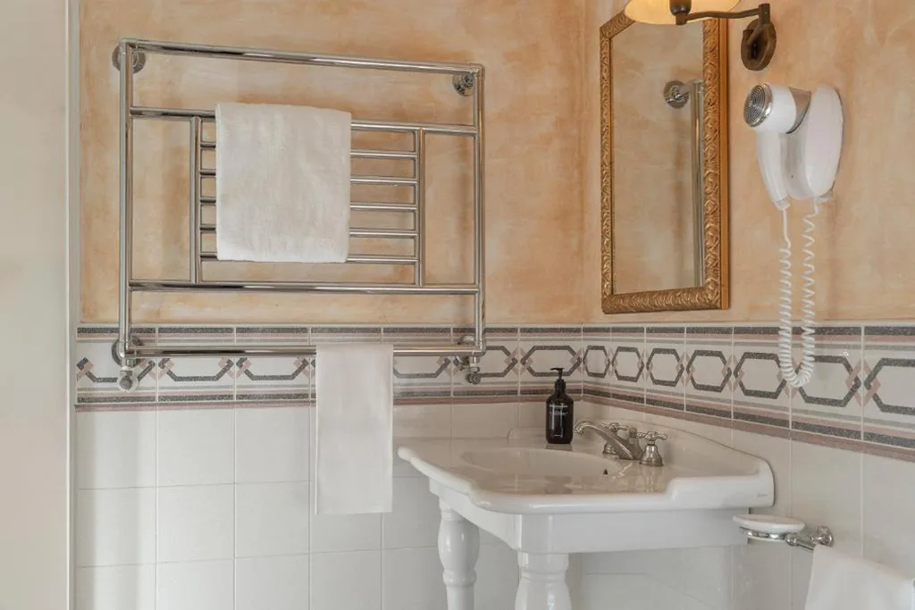 Classic Single Room — Hotel Campo Marzio