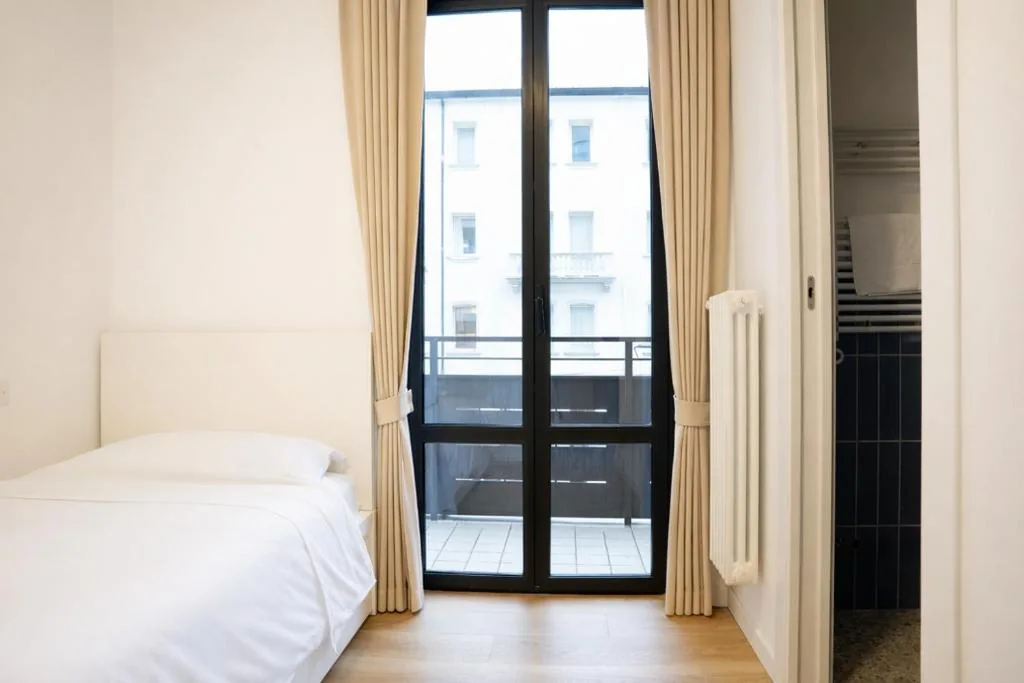 Single Room - Disability Access — Sunshine HOTEL