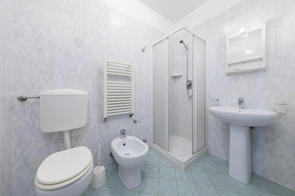Single Room with Bathroom — Albergo Nuova Aurora – Porto Marghera