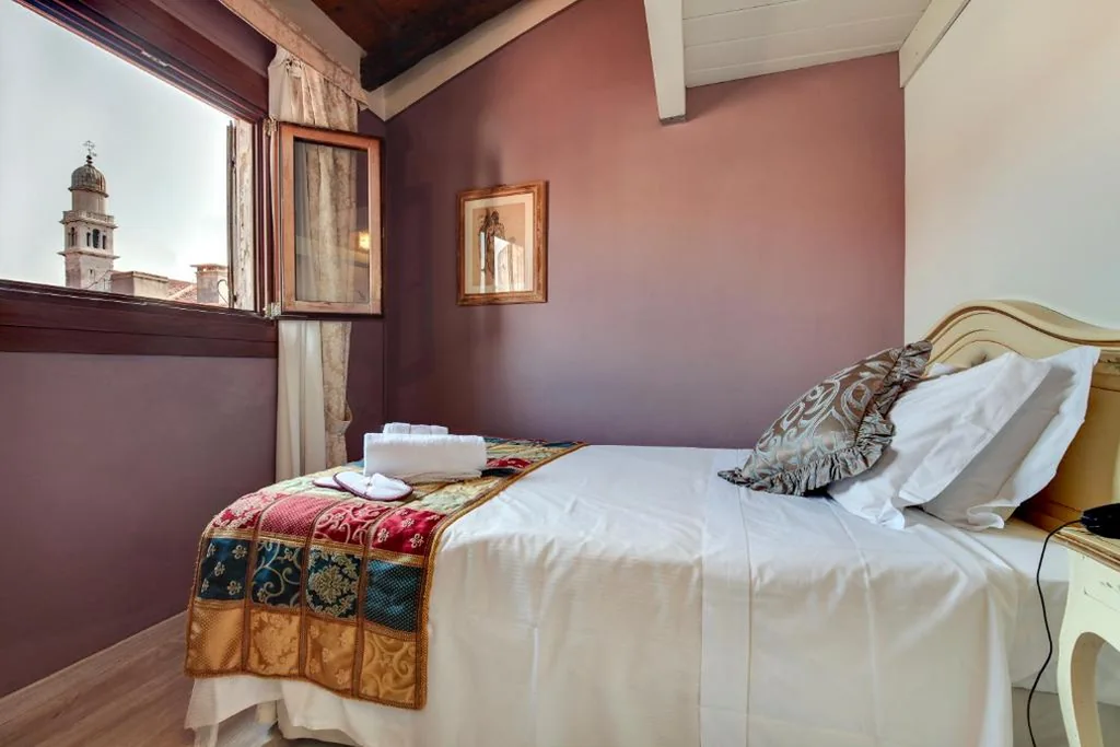 Single Room with Private Bathroom — Ca’ Riza