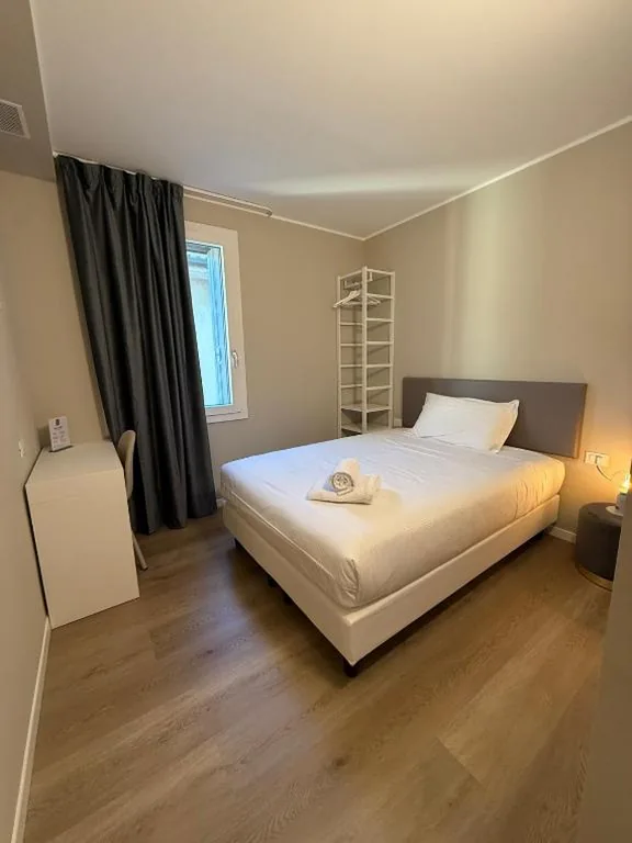 Camera Singola con Bagno Privato — LE Home Soave – Locazione Turistica