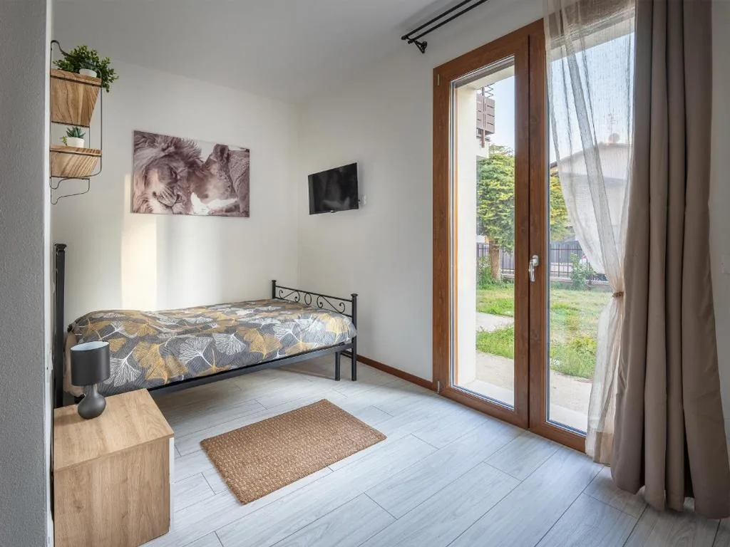 Single Room with Private Bathroom — Relax in Valpolicella a pochi minuti da Verona