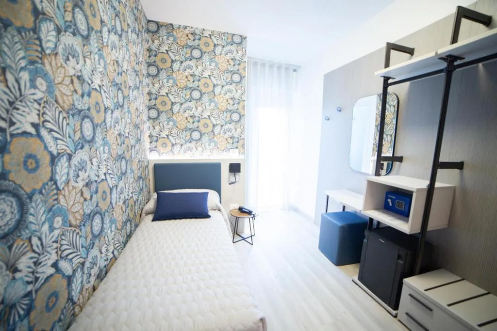 Single Room with Balcony — Hotel All’Orologio
